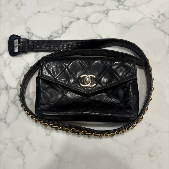 Vintage authentic Chanel belt bag - Picture 14 of 16